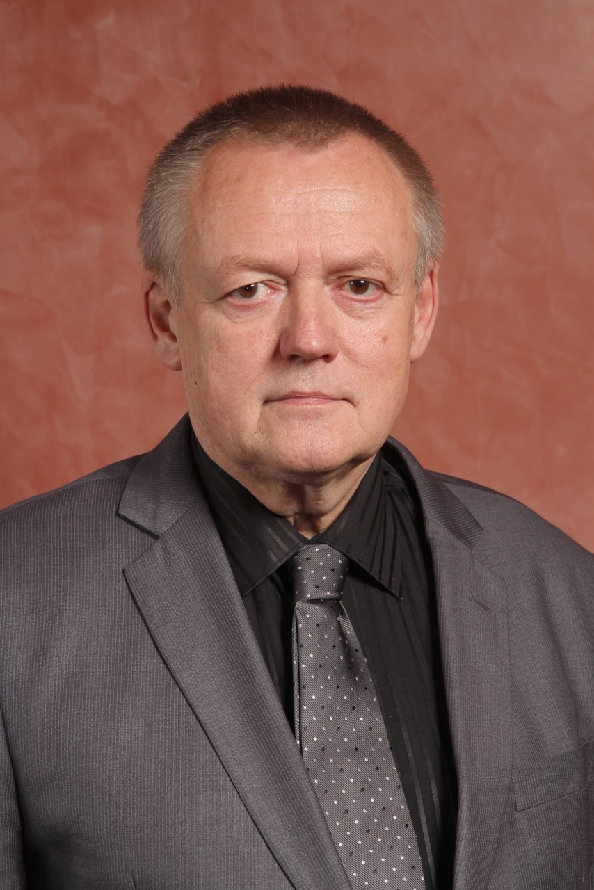 MUDr. Petr Němeček