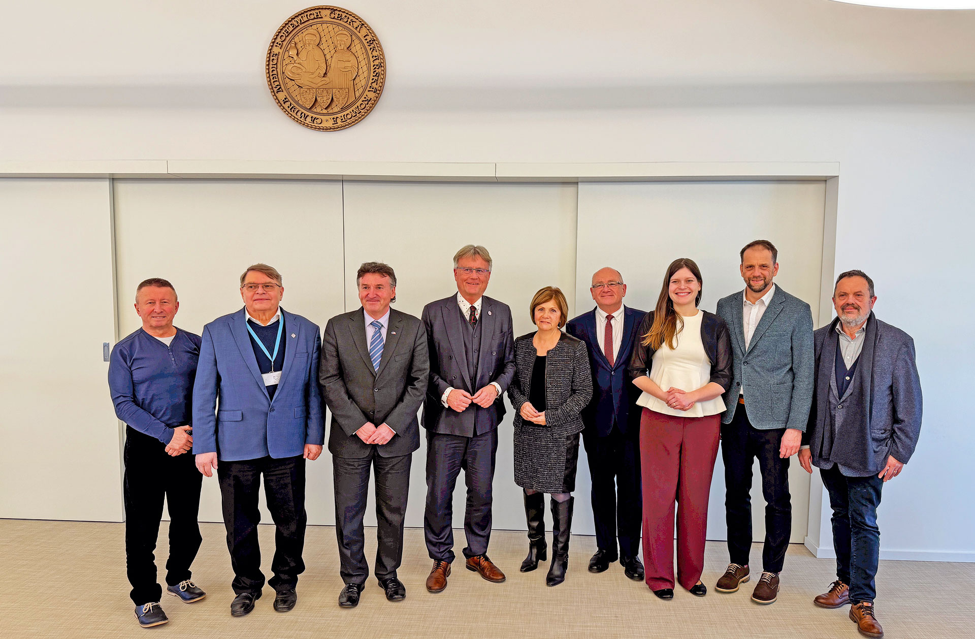 Dvacet sedm zákonodárců je členy České lékařské komory