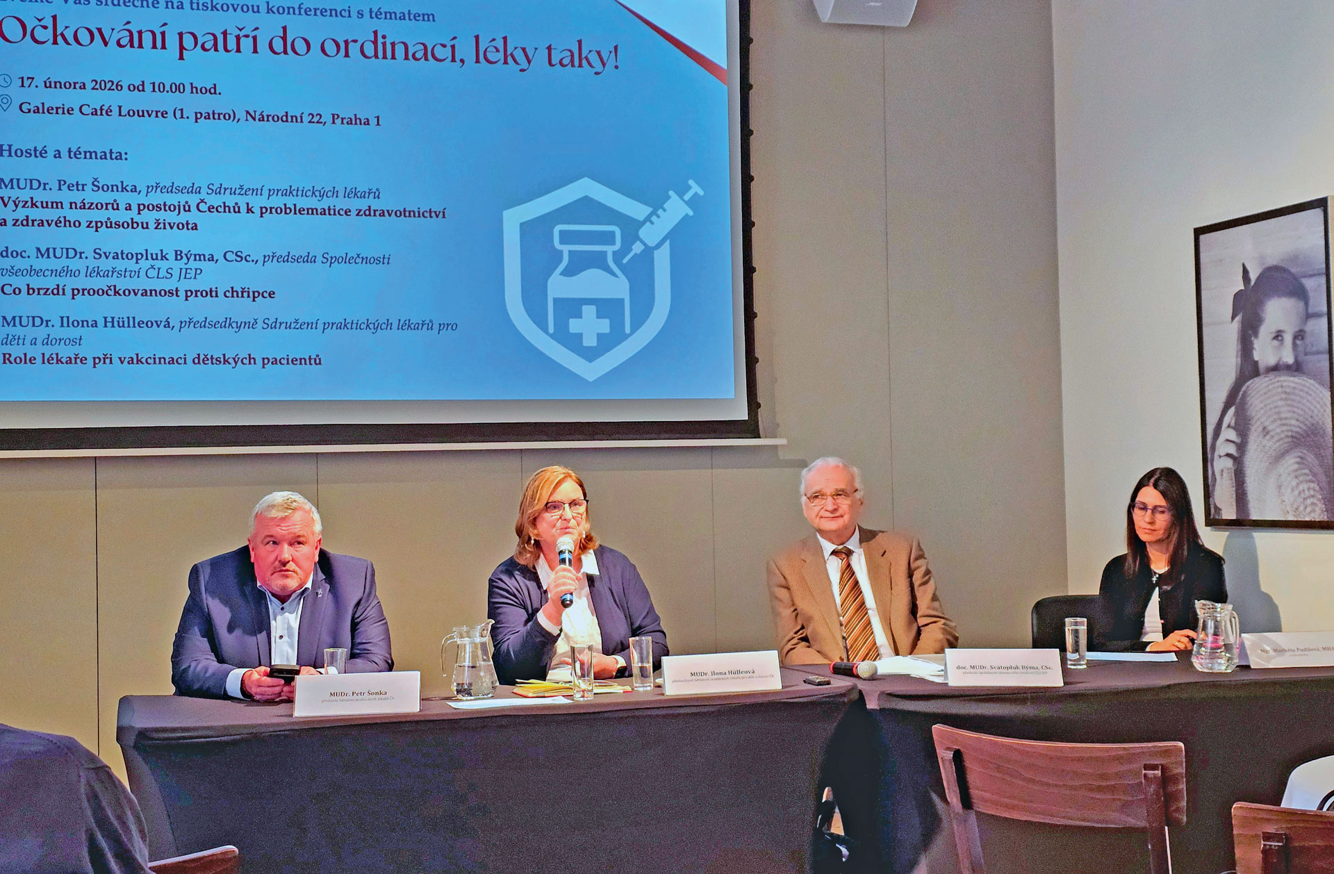 Pacienti preferují očkování u lékaře a 65 % odmítá screening v lékárnách, ukazuje průzkum